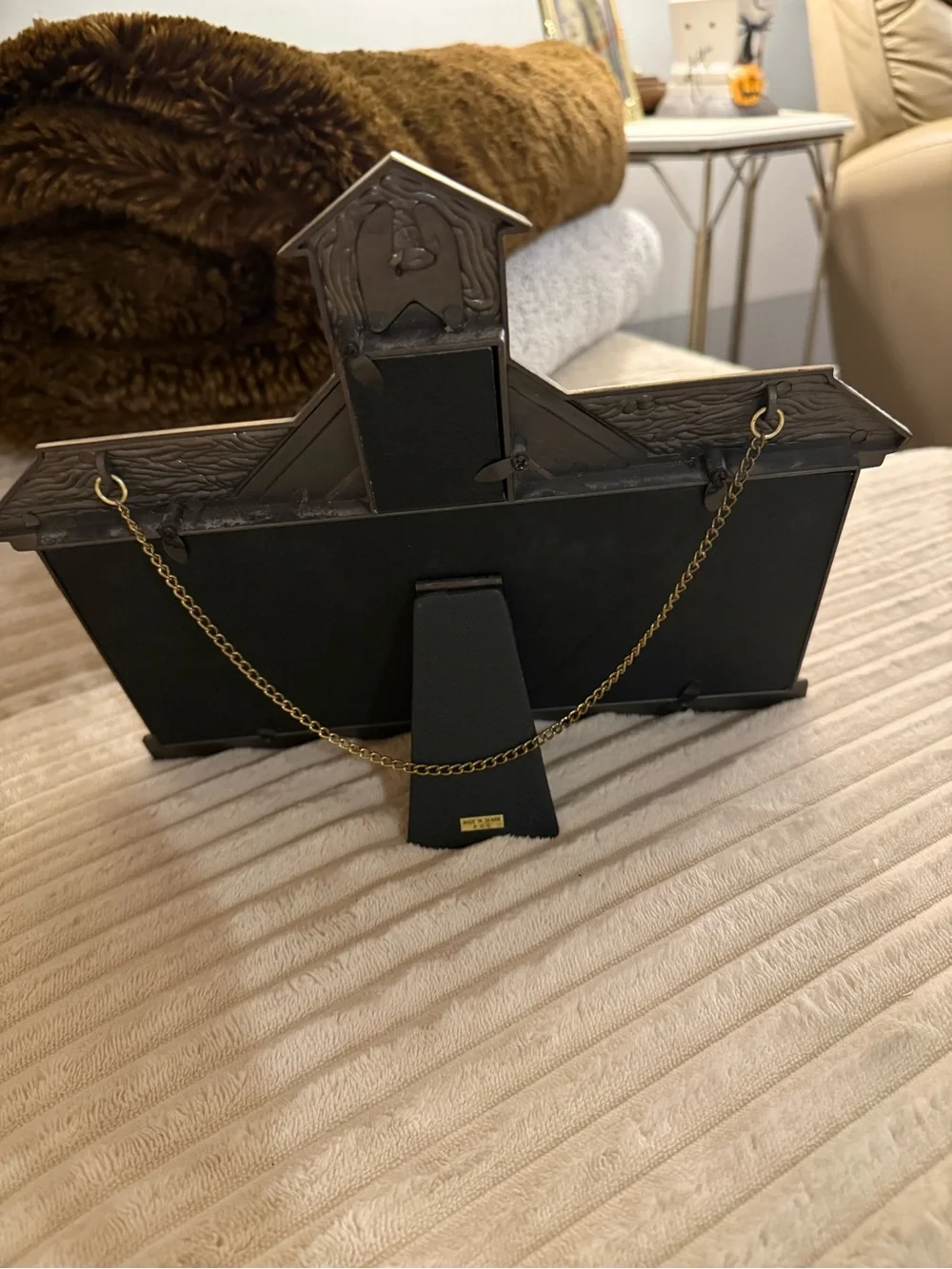 Lillian Vernon elegant gold